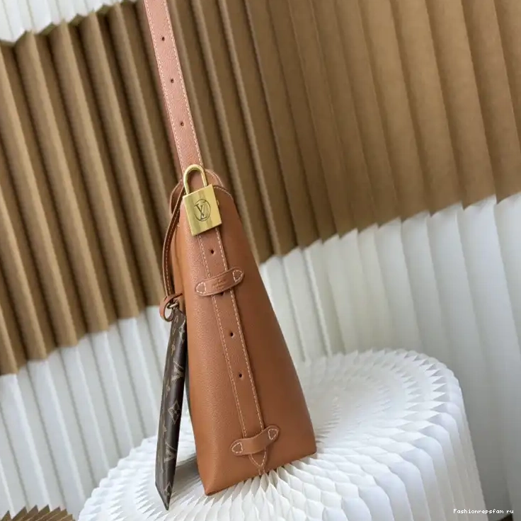 Fashionreps Bags 2408YA0081 LV 0808